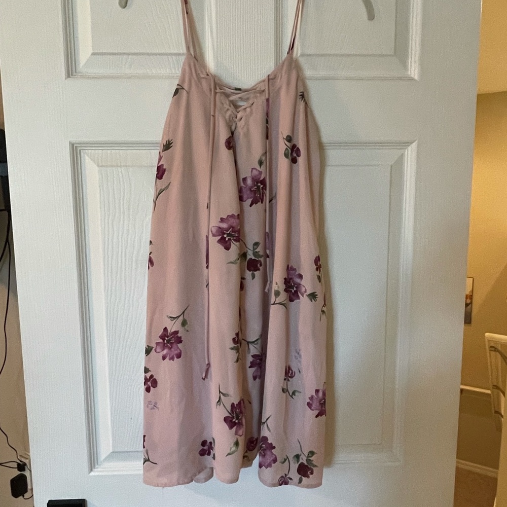 The cutest simple summer dress